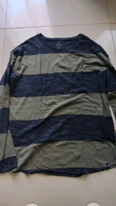 Polera de rayas American Eagle negro y verde - miniatura 1