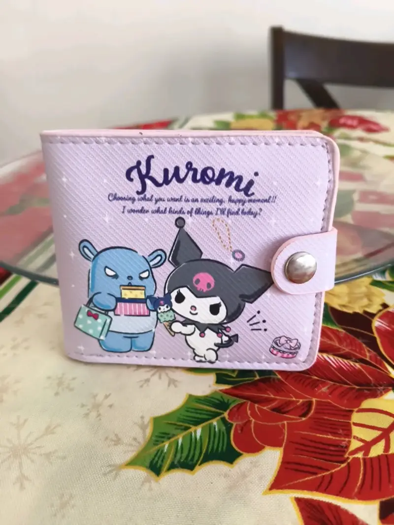Billetera Kuromi de Cuero Sintético Rosada - 1