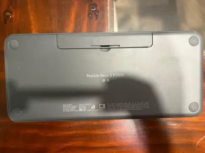 Teclado inalámbrico Logitech Pebble Keys 2 K380s - miniatura 2