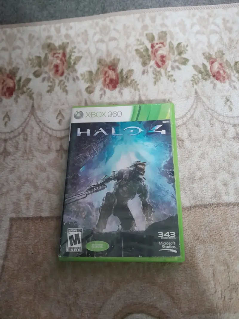 Juego Halo 4 para Xbox 360 en buen estado - 1