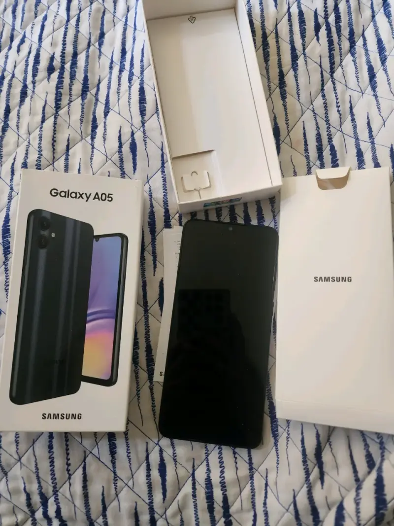 Samsung Galaxy A05 en buen estado - 1
