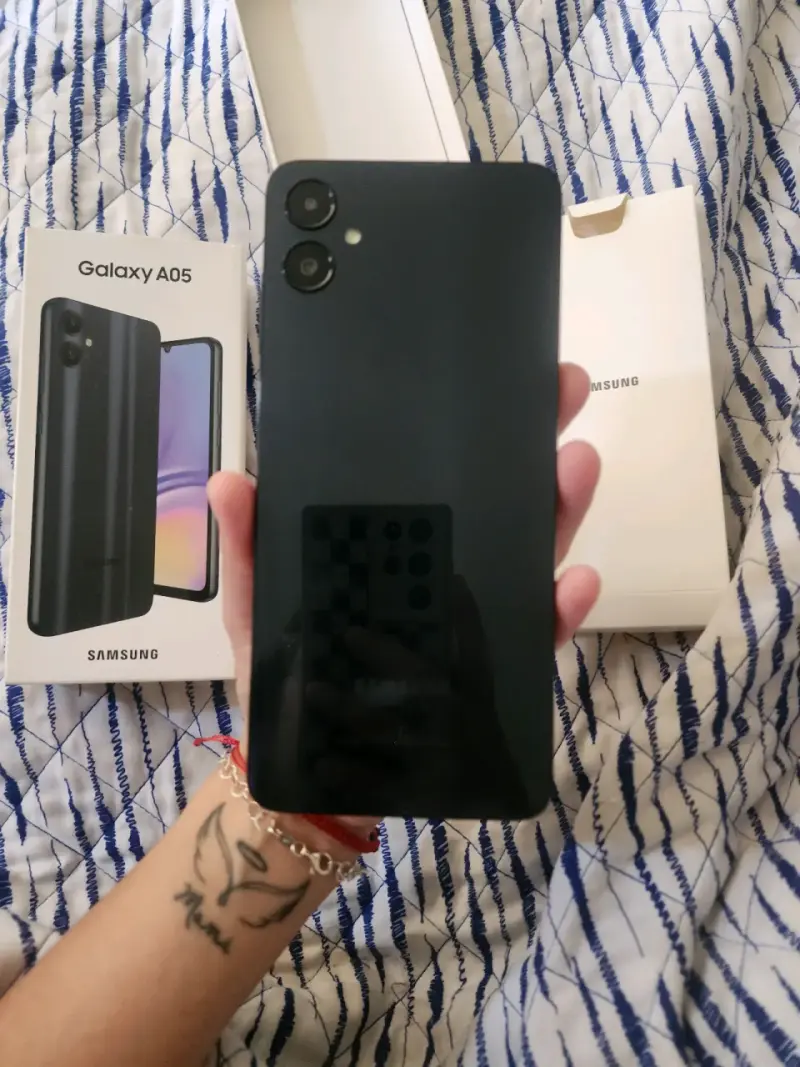 Samsung Galaxy A05 en buen estado - 2