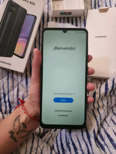 Samsung Galaxy A05 en buen estado - miniatura 4