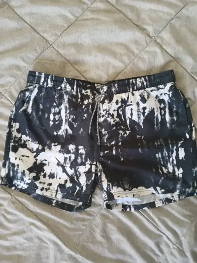 Shorts de baño estampados para hombre - miniatura 1