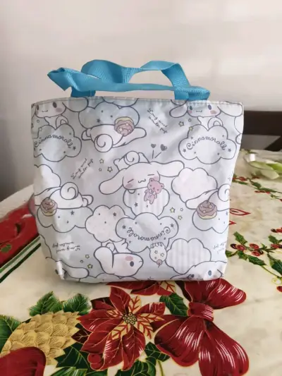 Bolsa térmica Cinnamoroll con diseño infantil - miniatura 1