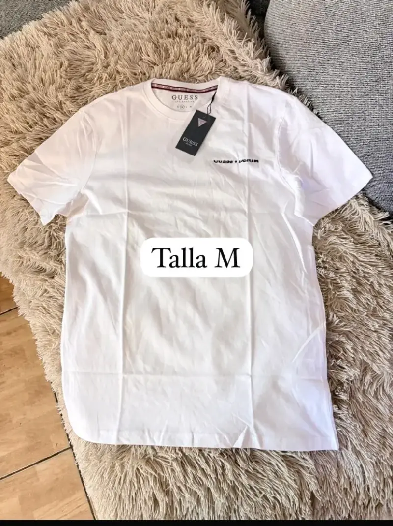 Polera Guess para Mujer en Varios Colores - 6