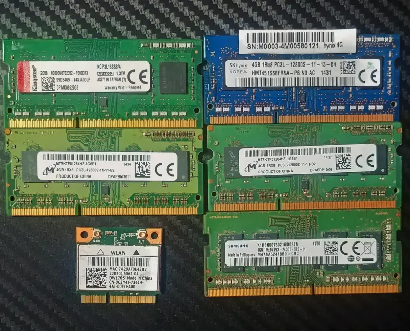 Lote de memorias RAM y tarjeta WLAN varias marcas - 1