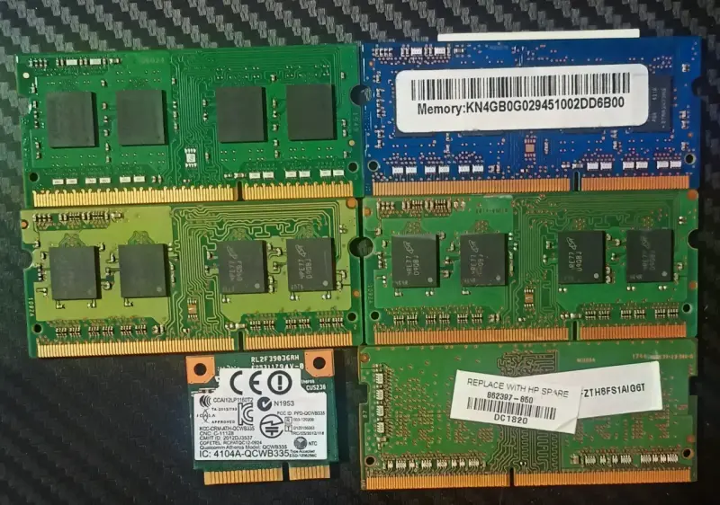 Lote de memorias RAM y tarjeta WLAN varias marcas - 4