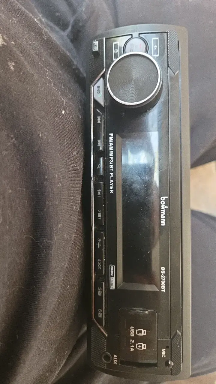 Radio para auto Bowmann con Bluetooth y USB - 1