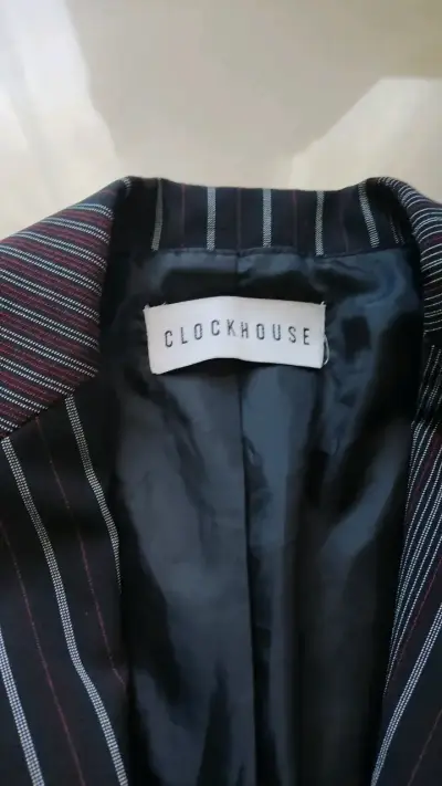 Blazer de rayas para mujer Clockhouse - miniatura 2
