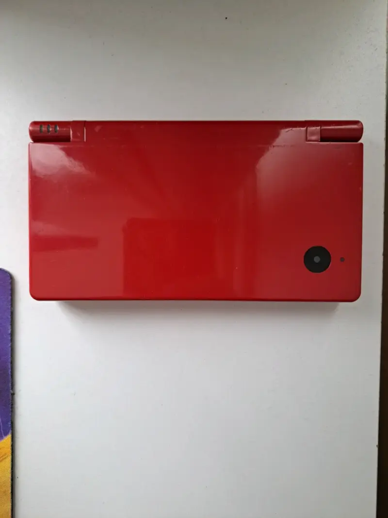 Nintendo DSi - 1
