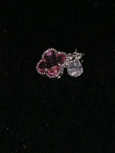 Dije de plata con circonia cúbica y piedra rosa - miniatura 3