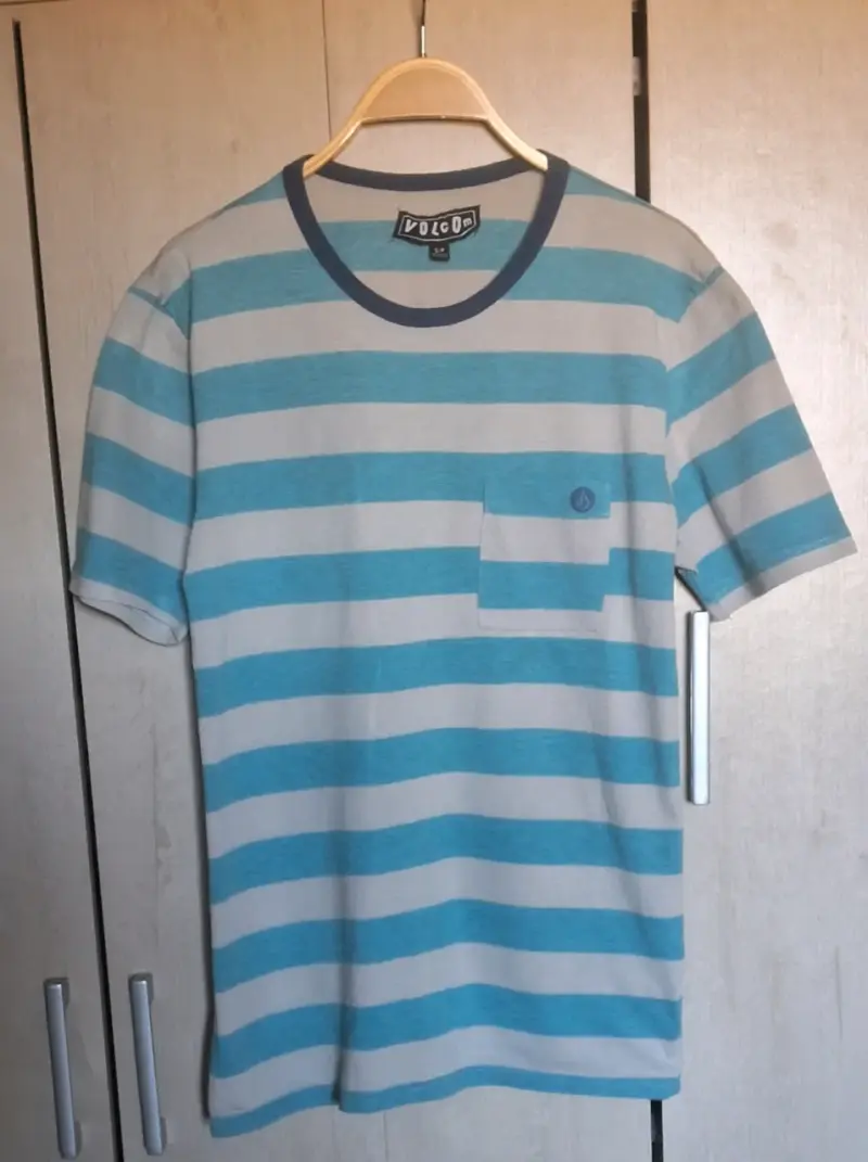 Polera a rayas Volcom azul y gris - 1