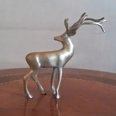 Figura Decorativa de Ciervo en Bronce Macizo - miniatura 2