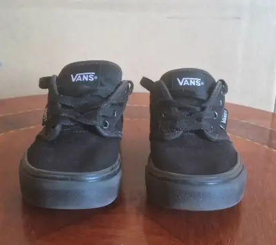 Zapatillas negras Vans para niños en buen estado - miniatura 1