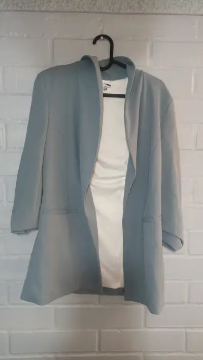 Blazer gris claro Fashion Nova para mujer - miniatura 1