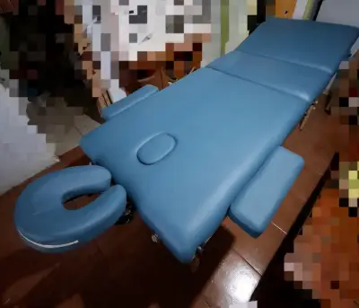 Camilla de Masaje Plegable Azul en Buen Estado - miniatura 2