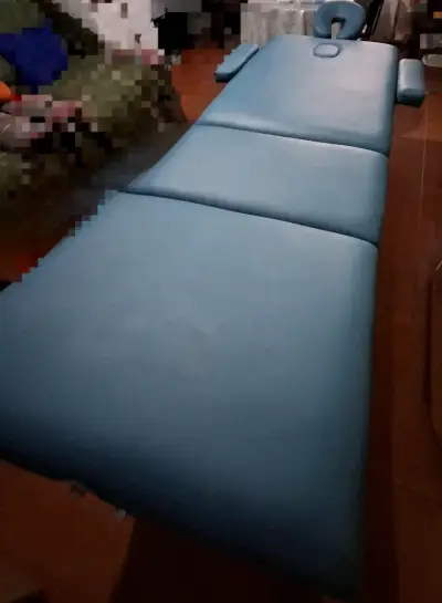 Camilla de Masaje Plegable Azul en Buen Estado - miniatura 4
