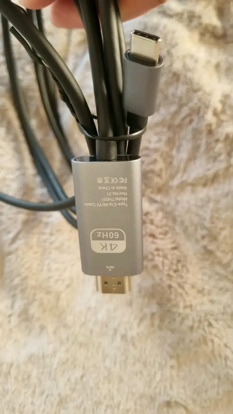 Cable adaptador USB-C a HDMI 4K Motomo - 3