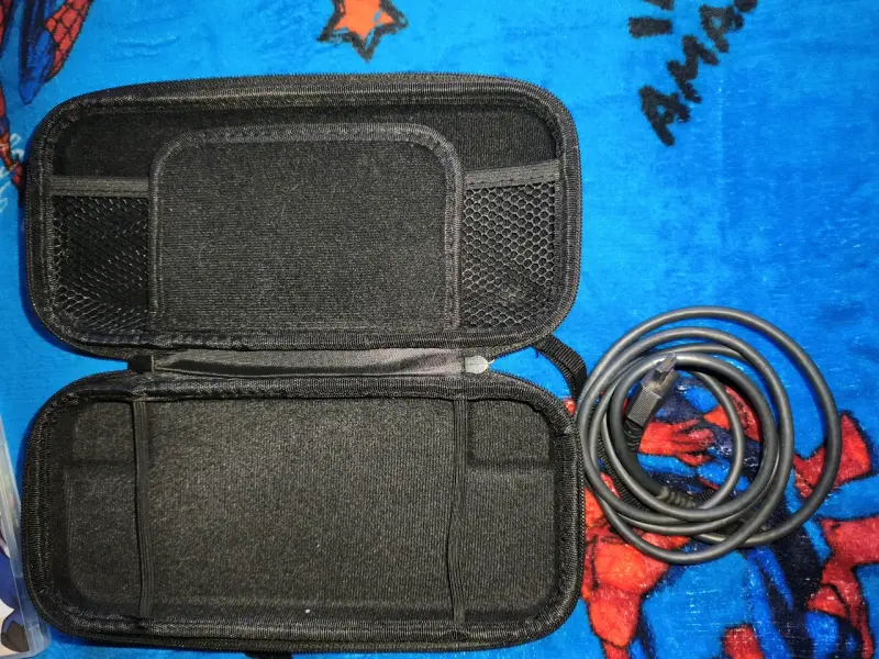 Consola Nintendo Switch con accesorios y juego - 3