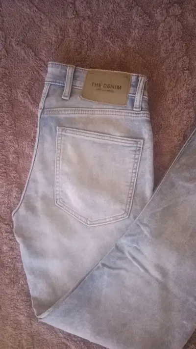 Jeans Slim Fit Grises Talla 28/32 - miniatura 3