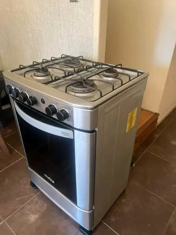 Cocina a gas Mabe 4 quemadores en buen estado - 1