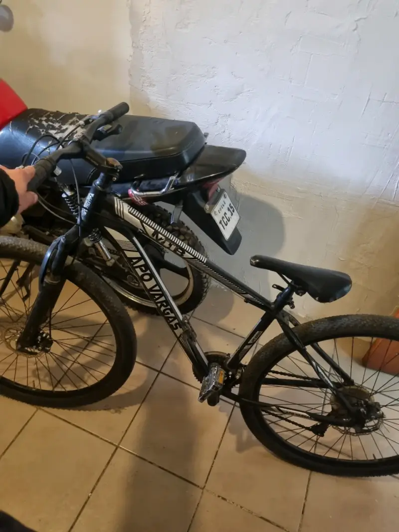 Bicicleta MTB Aro 29 Negra - 3