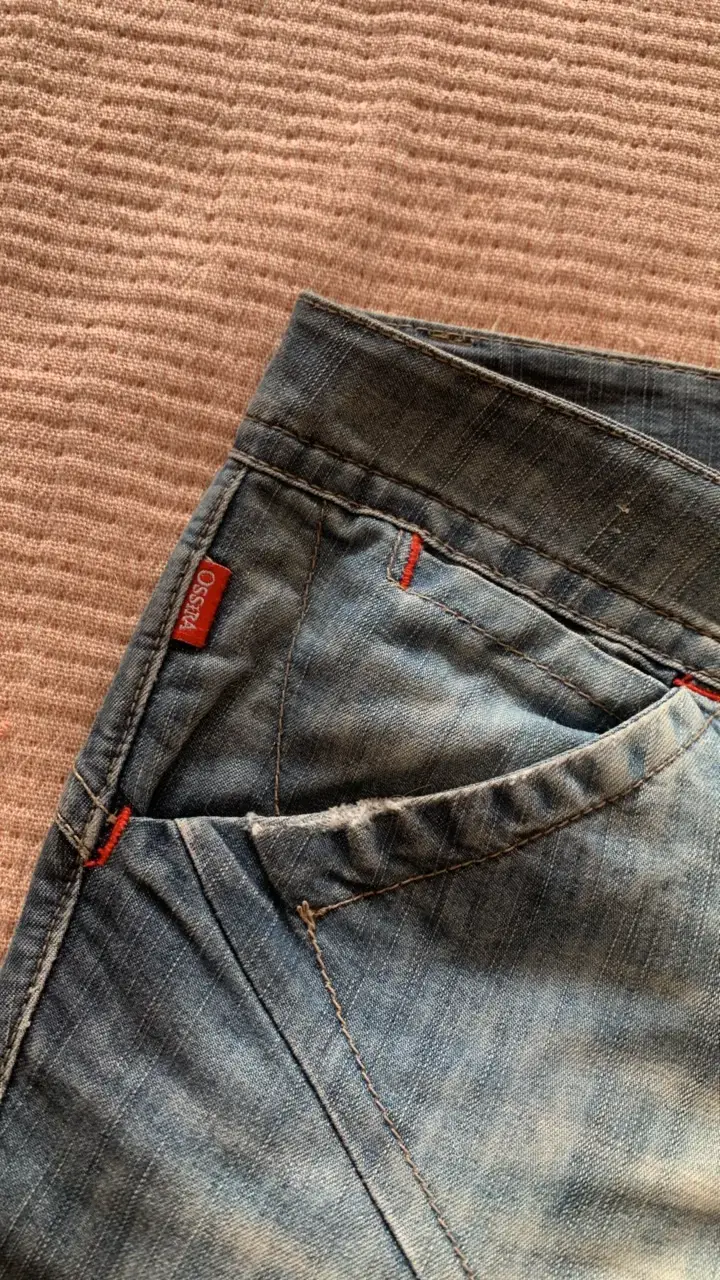 Jeans de mezclilla azul desgastado para hombre - 2