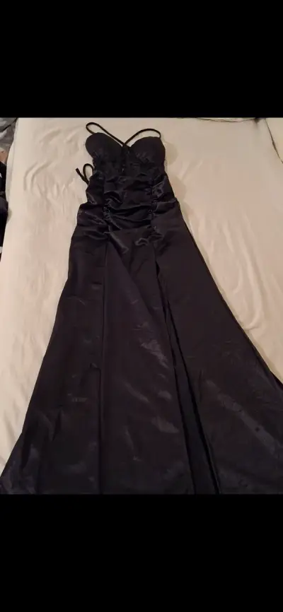 Vestido de gala negro - miniatura 3