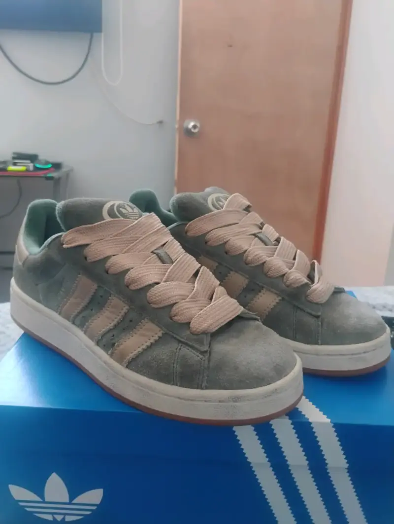 Zapatillas Adidas Campus Verde y Beige - 2