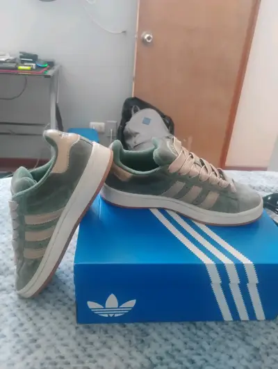 Zapatillas Adidas Campus Verde y Beige - miniatura 3