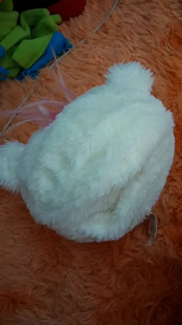Cojín de peluche blanco con diseño de oso - 2