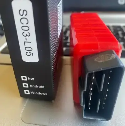 Interfaz de Diagnóstico OBDII ELM327 WiFi - miniatura 3