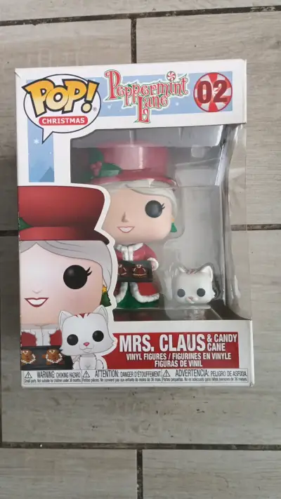 Figura Funko Pop Mrs. Claus & Candy Cane - miniatura 1