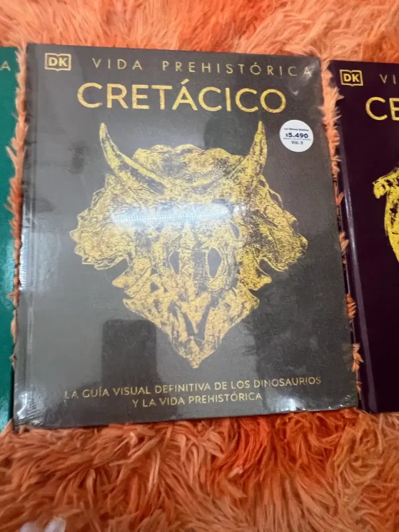 Colección de libros Vida Prehistórica DK - 5