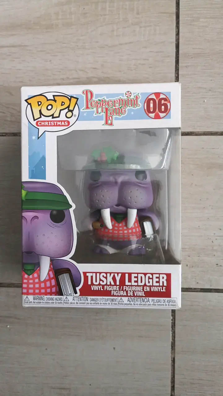 Figura Funko Pop Tusky Ledger de Navidad - 1