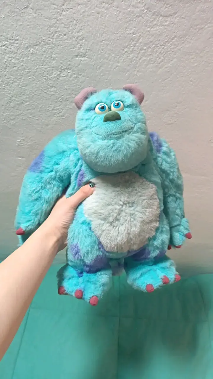 Peluche de Sulley de Monsters Inc en buen estado - 2