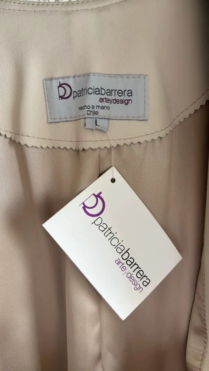 Chaqueta Beige Patricia Barrera Diseño Exclusivo - 2