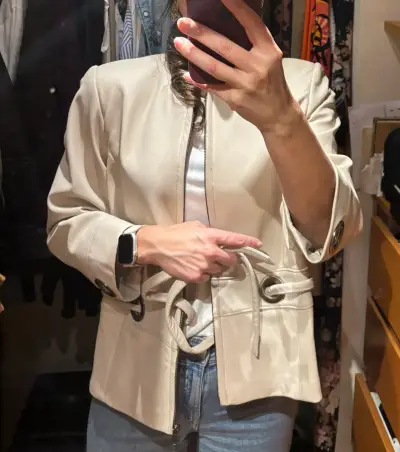 Chaqueta Beige Patricia Barrera Diseño Exclusivo - miniatura 4