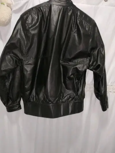 Chaqueta de cuero negra unisex - miniatura 5