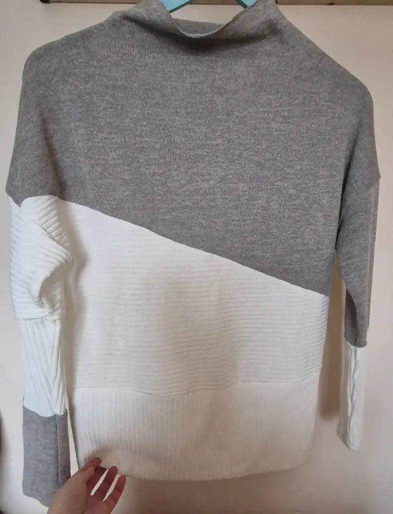 Suéter de mujer bicolor gris y blanco - 1
