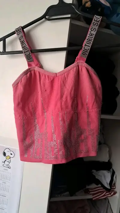Top rosa con tirantes brillantes - miniatura 1