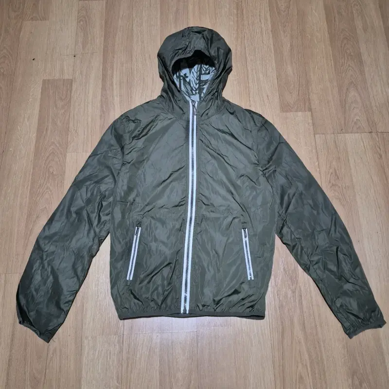 Chaqueta verde con capucha Marco Nils