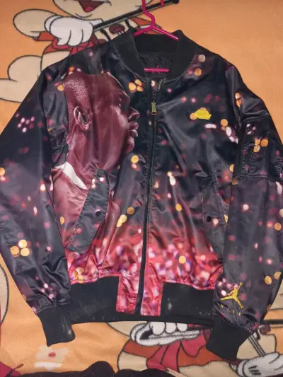 Chaqueta Jordan con diseño de baloncesto - miniatura 1