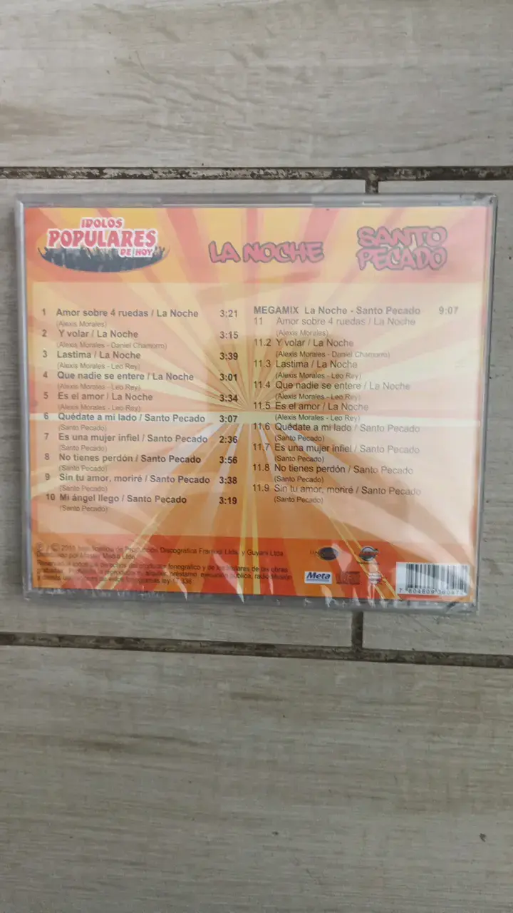 CD Ídolos Populares de Hoy Vol. 2 La Noche y Santo Pecado - 2