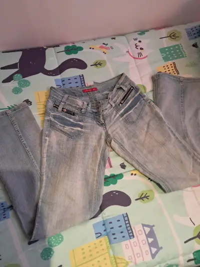 Jeans de mezclilla tiro bajo mirame talla 34-36 - miniatura 1