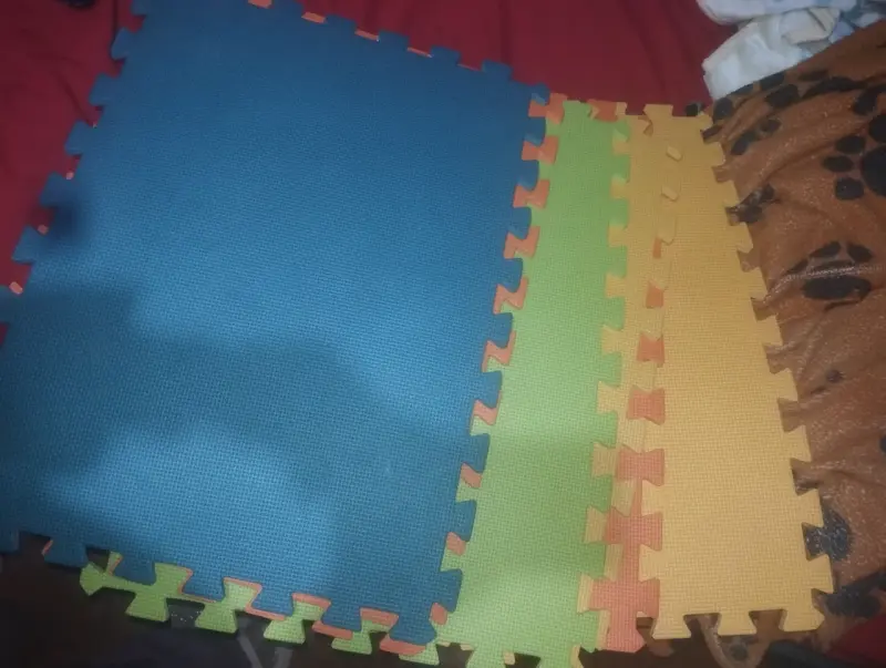 Alfombra de goma eva para niños multicolor