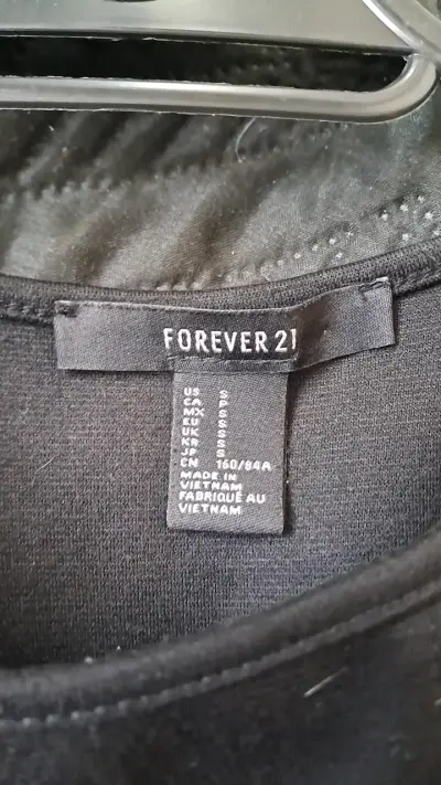 Vestido negro sin mangas Forever 21 - miniatura 3