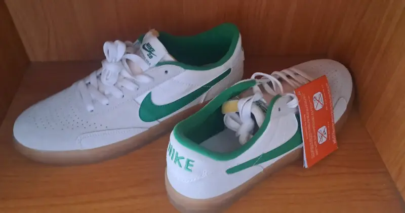 Zapatillas Nike SB Zoom Blazer Low Pro verdes - 2