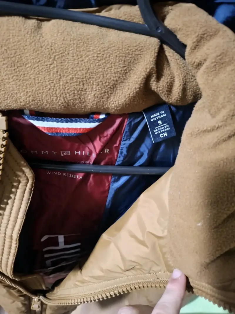 Chaqueta Tommy Hilfiger marrón con capucha - 2